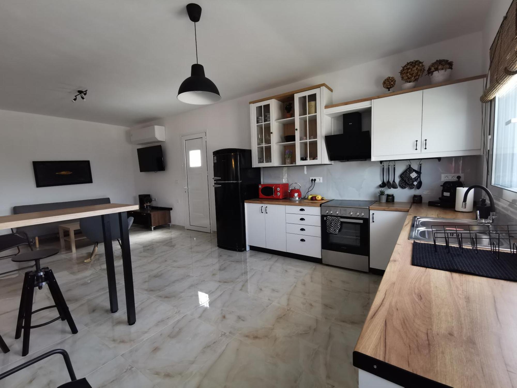 Mika's B Luxury House Near Faliraki Lejlighed